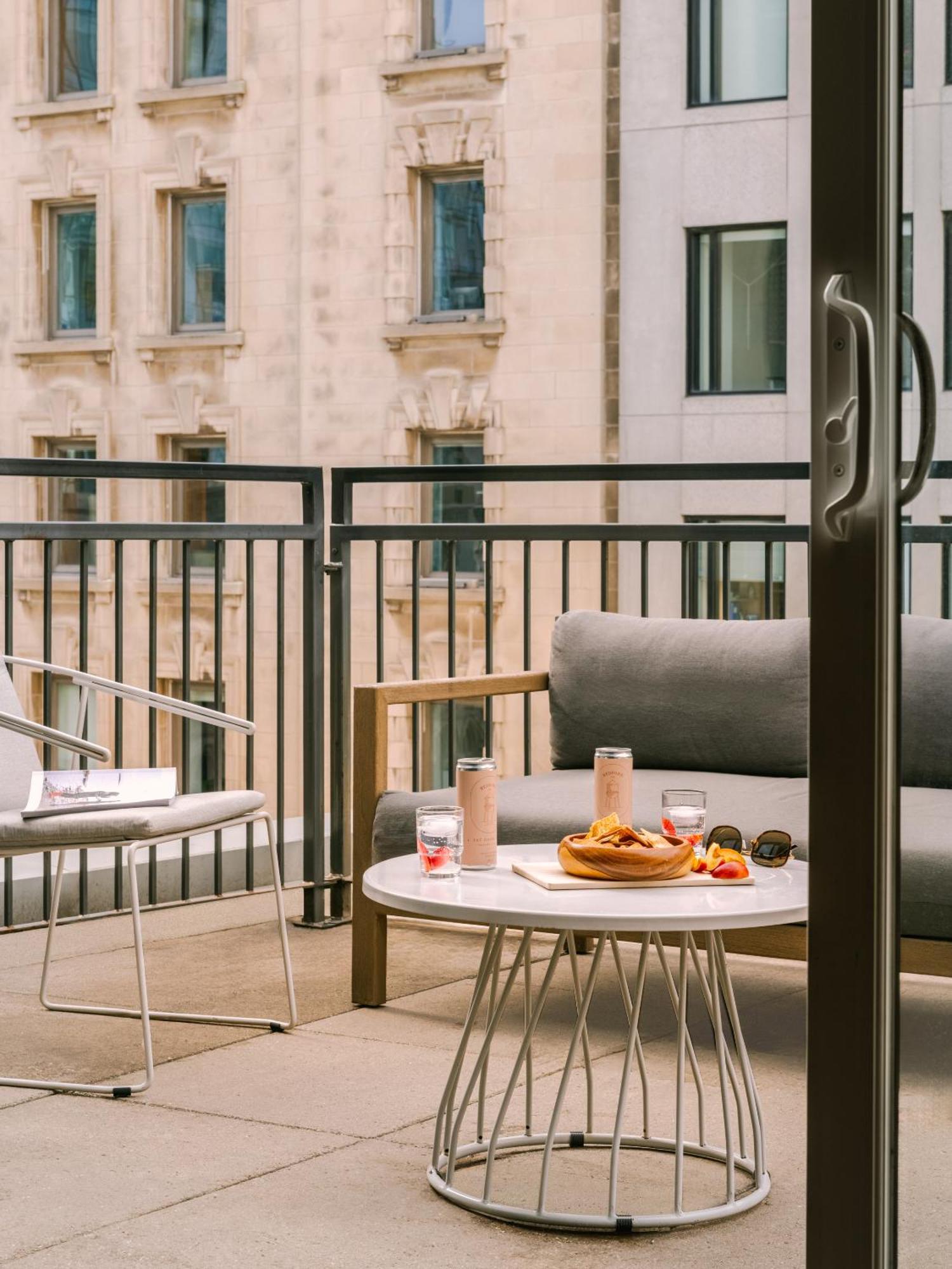 Sonder Penny Lane Aparthotel Montréal Exteriör bild